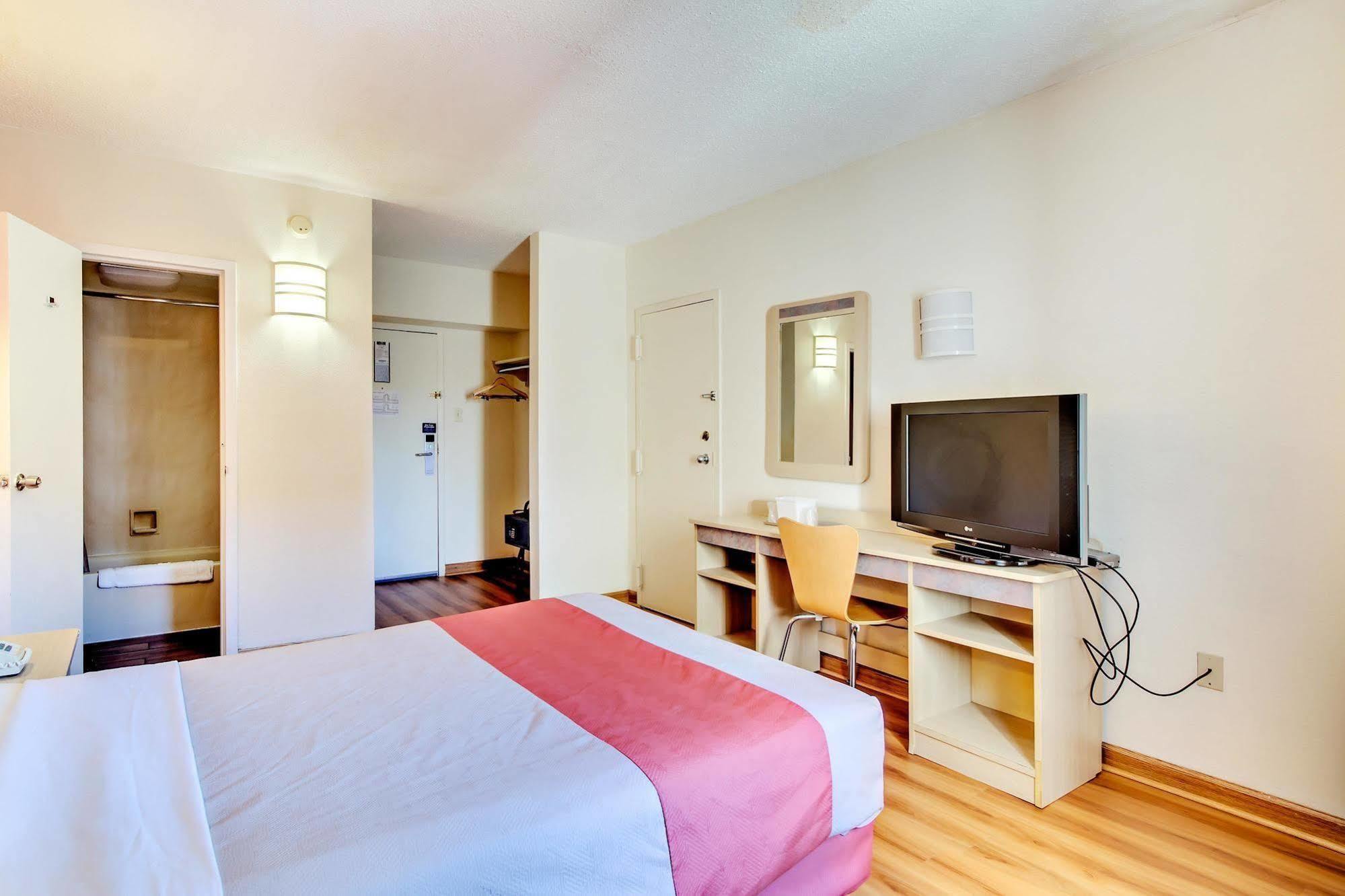 Motel 6-Washington, Dc Bagian luar foto