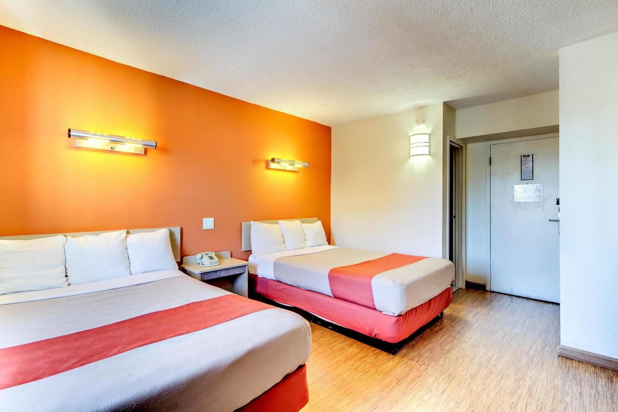 Motel 6-Washington, Dc Bagian luar foto